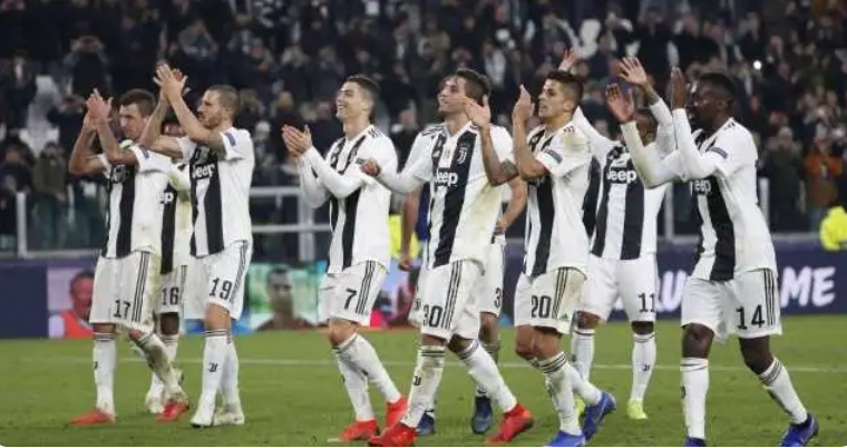  门兴格拉德巴赫青年军掀翻豪门  