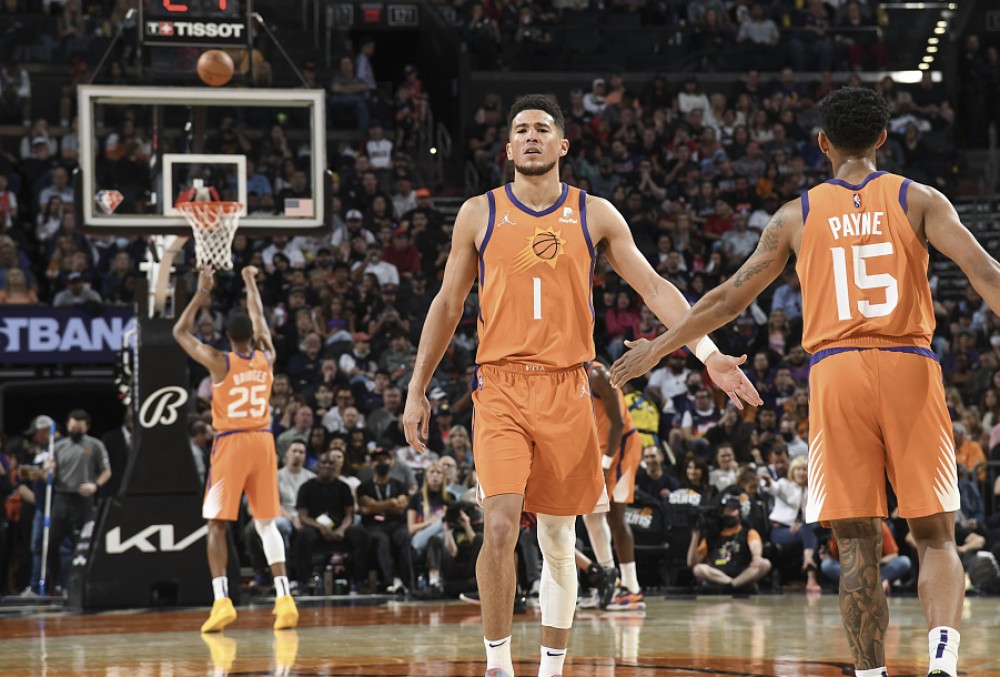  布克40分太阳送快船三连败  