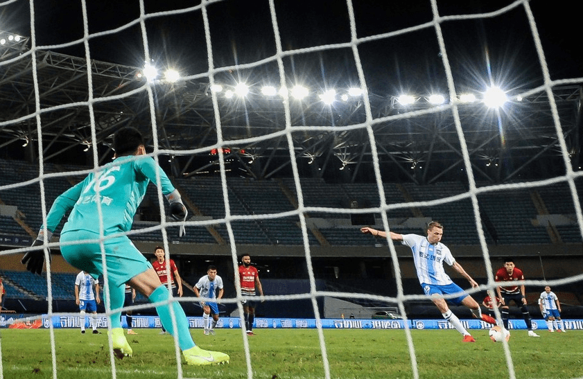  水晶宫客场取胜热刺迎来赛季首胜