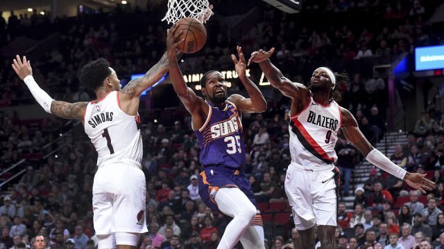  布克空砍45分太阳末节崩盘不敌国王