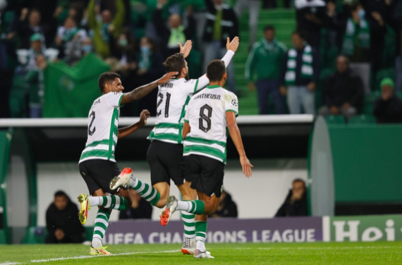  基尔高士丁防守反击，德甲弱旅逆袭强队成常态  